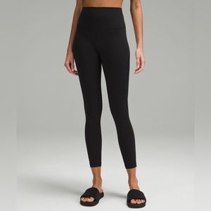 Lululemon Align Leggings 25” sz 6